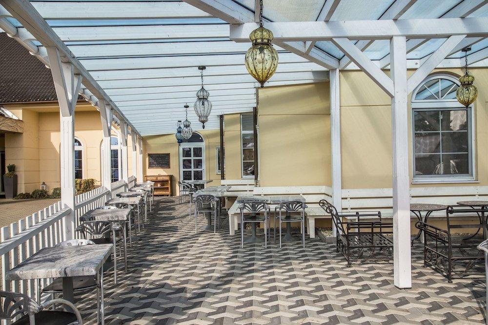 Hotel Galant Lednice Extérieur photo
