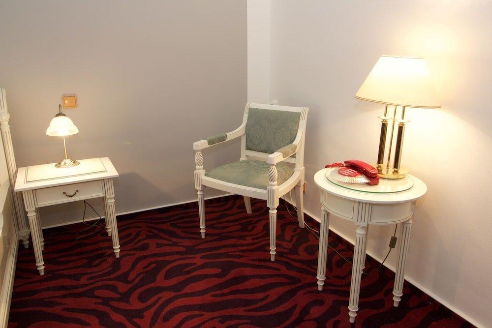 Hotel Galant Lednice Extérieur photo